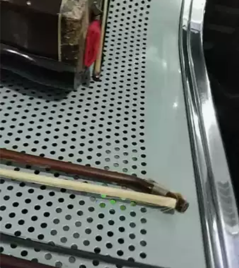 苏州民族乐器一厂生产的二胡，可看成色做工，...
