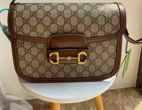 1995小号马鞍包,百搭款,厚实耐用不过时...