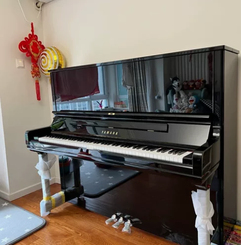 因为要搬家了，所以转让一台雅马哈钢琴，广州...