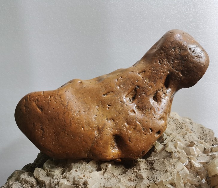 黄腊石观形石:天然水冲釉面皮,全品相,斜量...