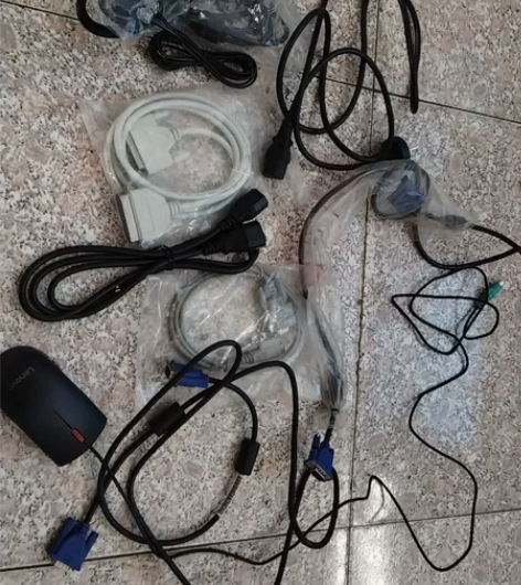 电脑电源数据线打印机线带一个联想鼠标打包出...