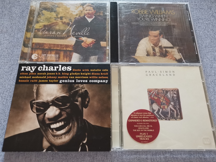 欧美男声，有几丝细纹，品相95新以上。打包...