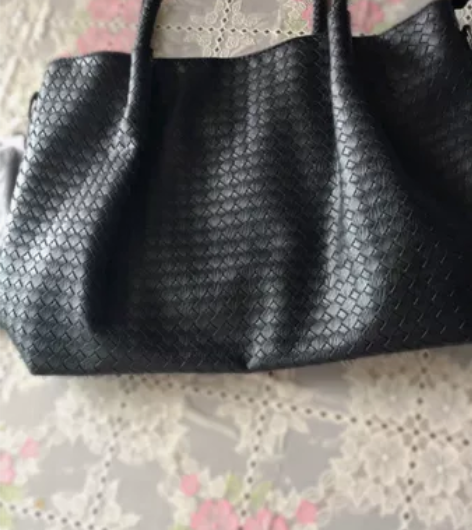 真皮大容量包包女2022新款秋冬手提编织托...