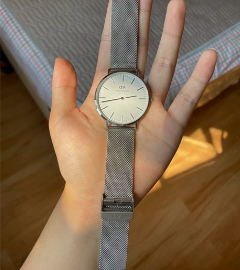 DW手表  正品  不是正品我吃了   只...