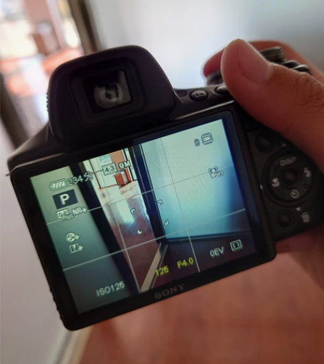 索尼HX1拥有20倍光变，910万像素 一...