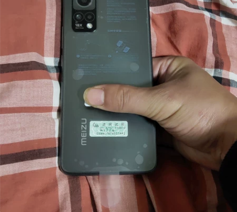 魅族18X全新已拆封，这手机有点大，比我1...