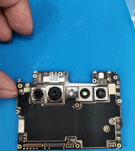 魅族17pro 128的主板，老是自动重启...