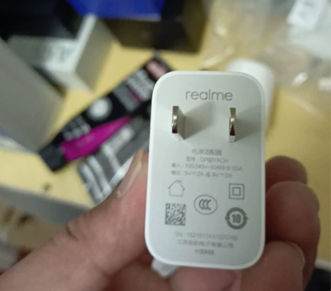 个人出 全新原装realme真我18W快充...