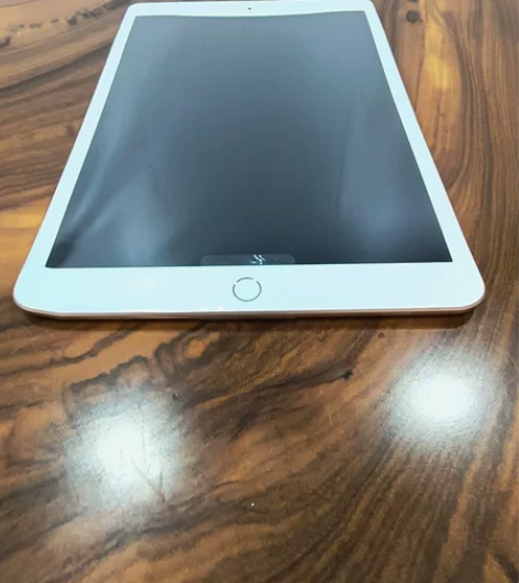 2020款ipad8 128g金色,官换机...
