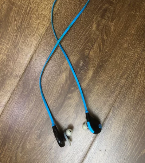 QCY挂脖式降噪蓝牙耳机  送数据线 音质...