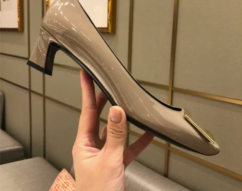 RV女鞋方扣单鞋方头高跟鞋漆皮大象灰喇叭