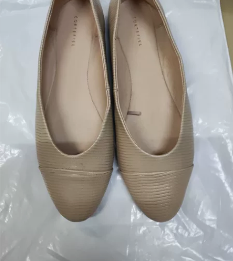 真皮杏色单鞋 (猪皮内里,穿过一次,非常新...