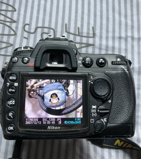 自用尼康单反d300,正常使用,按键都灵敏...