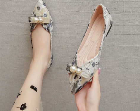 穿旗袍配的鞋夏天时尚软底鞋复古尖头单鞋平底...