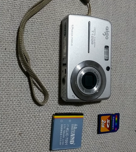 爱国者T1228数码相机CCD相机 120...