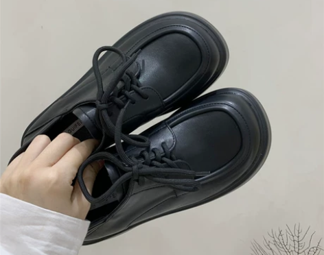 ?英伦风设计感小众小皮鞋法式复古厚底鞋黑色...