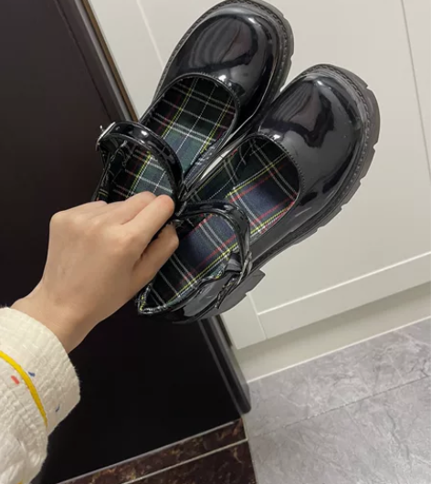 玛丽珍鞋粗跟厚底学院风小单鞋 37码数 全...