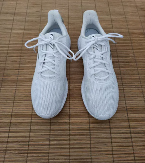 44.5码安踏运动鞋 鞋子八成新以上,保证...