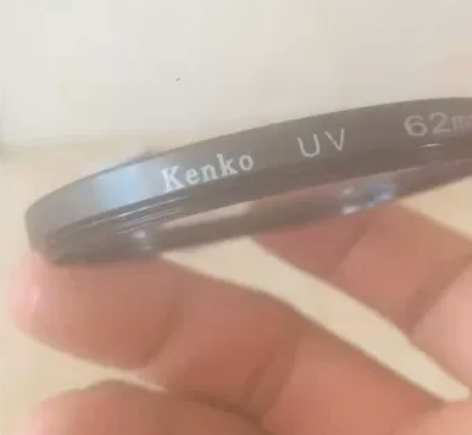 肯高滤镜。相机镜头坏了。剩下这个滤镜用不上...