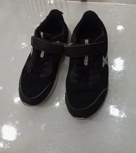 7成新特步儿童鞋36码 感兴趣的话点“我想...