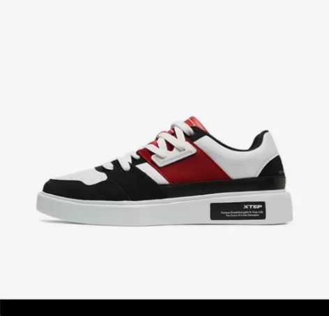 特步潮流休闲板鞋   全新原盒 尺码  4...