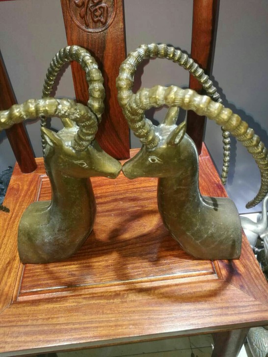 铜羊角，美观大方，尺寸大，厚重，做工精细，...