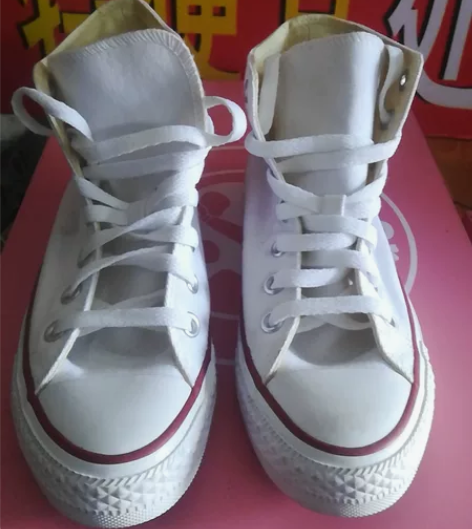 全新正品匡威女鞋  36.5码，特价处理 ...
