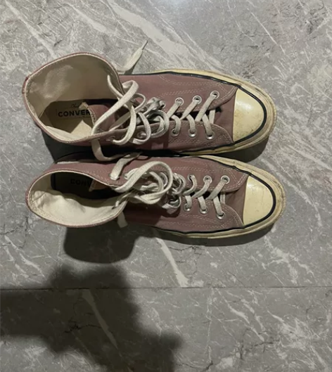 匡威1970s豆沙色 上脚脚感舒适 不会磨...