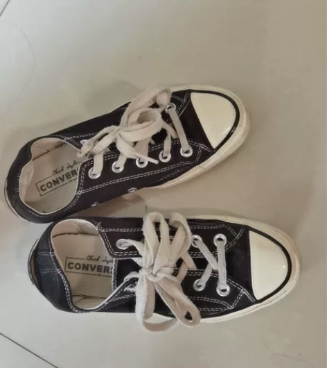 匡威36码正品 鞋子太多想买新的了轻微穿着...