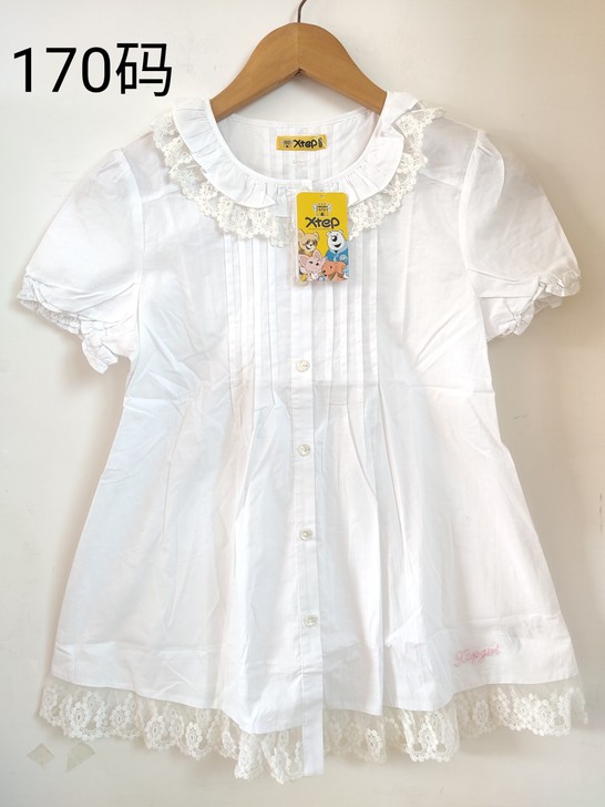 特步男童女童短袖T恤样品衣处理，码数都在图...