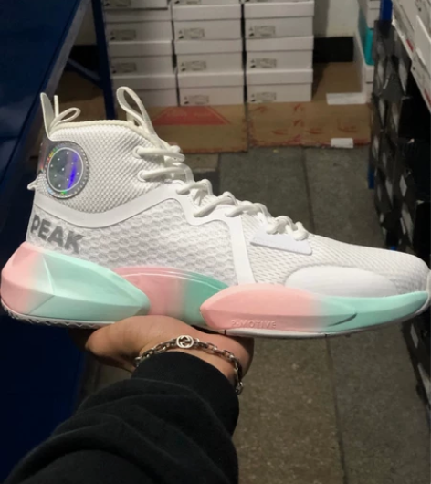 匹克魔弹篮球鞋 棉花糖配色 尺码40×2 ...