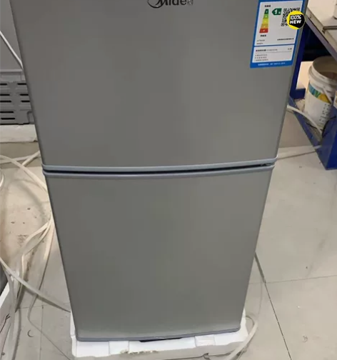 美的全新一级能效电冰箱，家用宿舍租房公寓办...