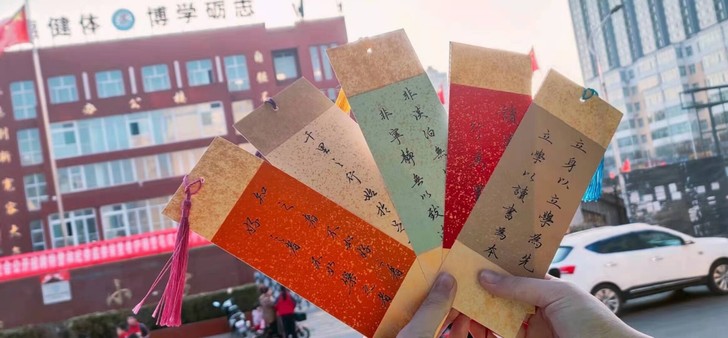 可定制各种,最后一张是写废了,但是感觉还不...