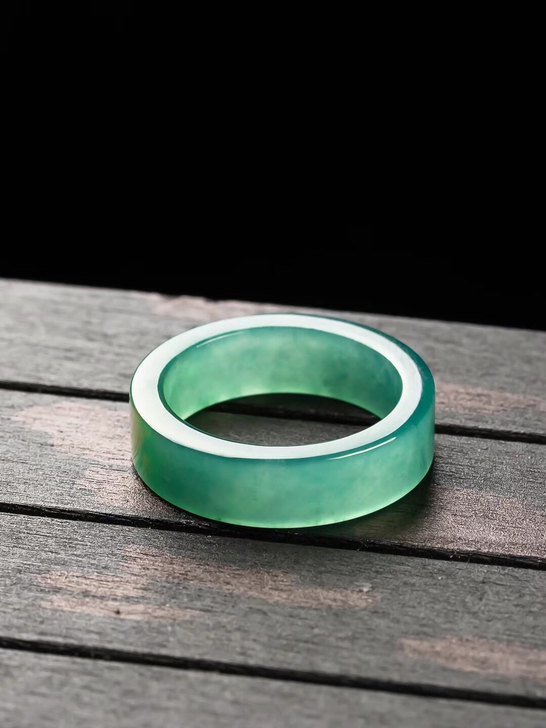 天然翡翠Ａ货戒指