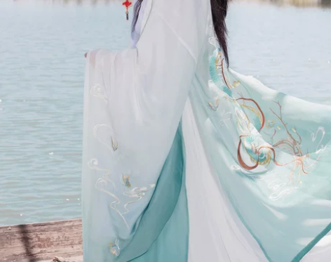 如梦霓裳汉服女装情侣装大袖衫巳蛇生肖刺绣花...