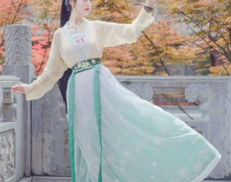 如梦霓裳汉服女对襟襦裙 醉晴雪 刺绣花齐腰...