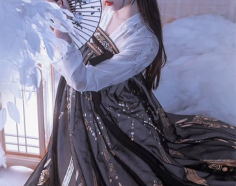 艺缕 汉服 感兴趣的话点“我想要”和我私聊...