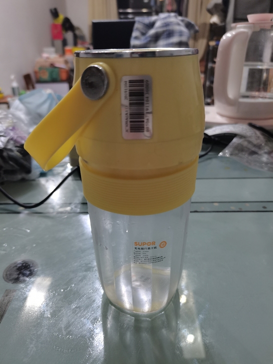 苏泊尔便携式榨汁机,原价89,现20。