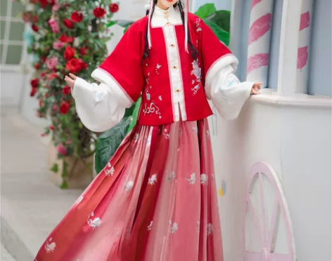 ?汉旭霜玥狐原创明制汉服女拜年袄裙短袄方领...