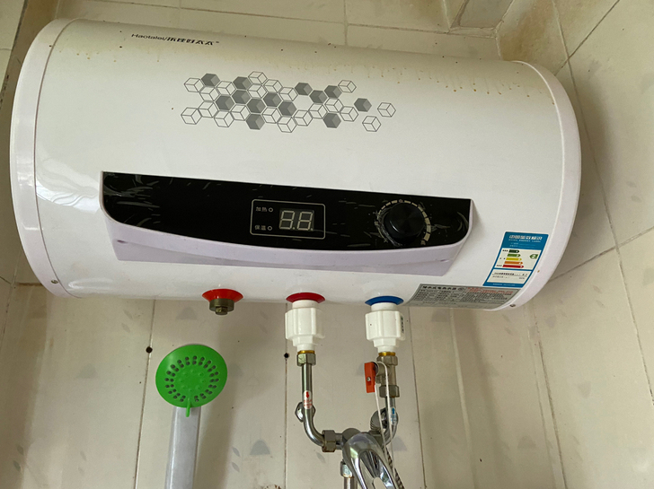 储水式热水器
