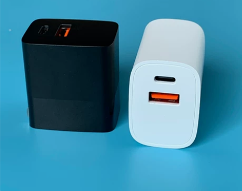 大厂 品牌PD20W 1A1C 手机充电器...