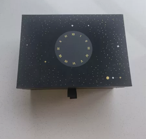 全新手表首饰盒，阿玛尼专柜配，特别高档，全...