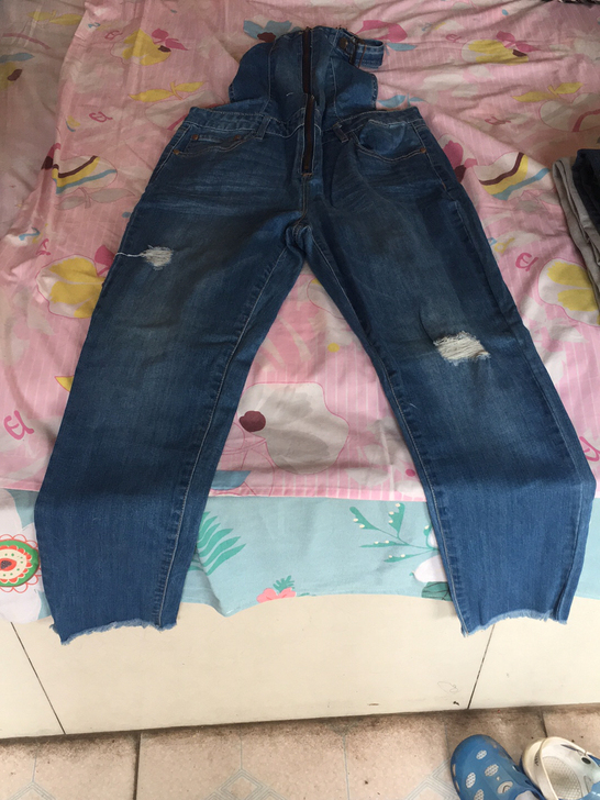 全新背带牛仔裤，20一条，2条包邮