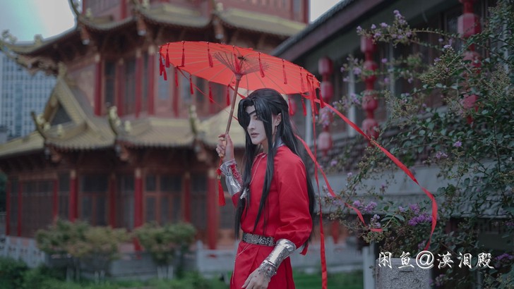 花城cos服，大概是m或者L码，前娘说18...