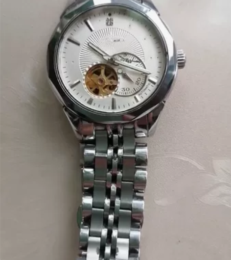 旧手表（成色好） 金色机芯，精研磨，摇摇就...