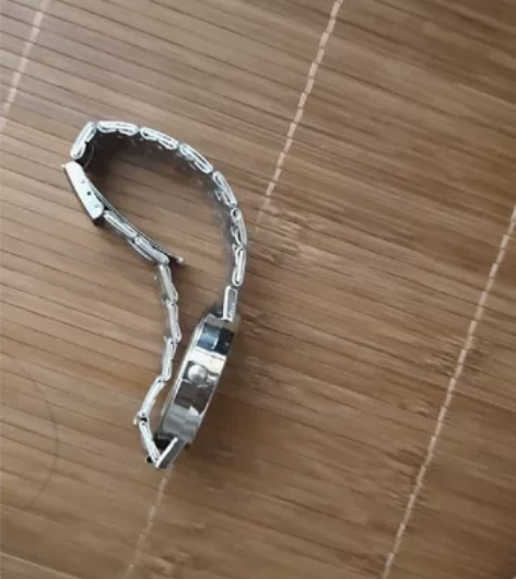 手表modiya 感兴趣的话点“我想要”和...