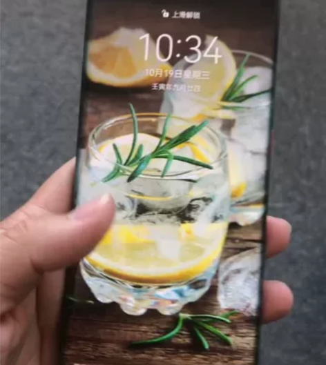 华为 Mate 30 Pro（5G版）一口...