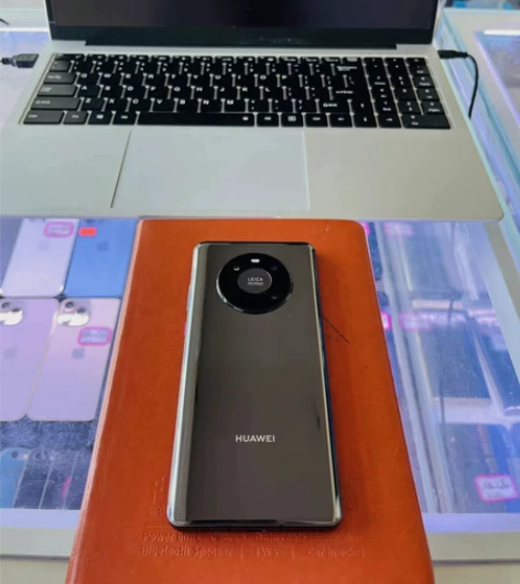 华为mate40e8加128便宜卖 感兴趣...