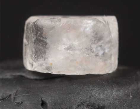 石器时代研磨孔水晶剁珠 尺寸:直径7.8m...