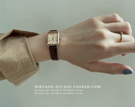 别样A15简约时尚潮流罗马数字皮带女士ch...